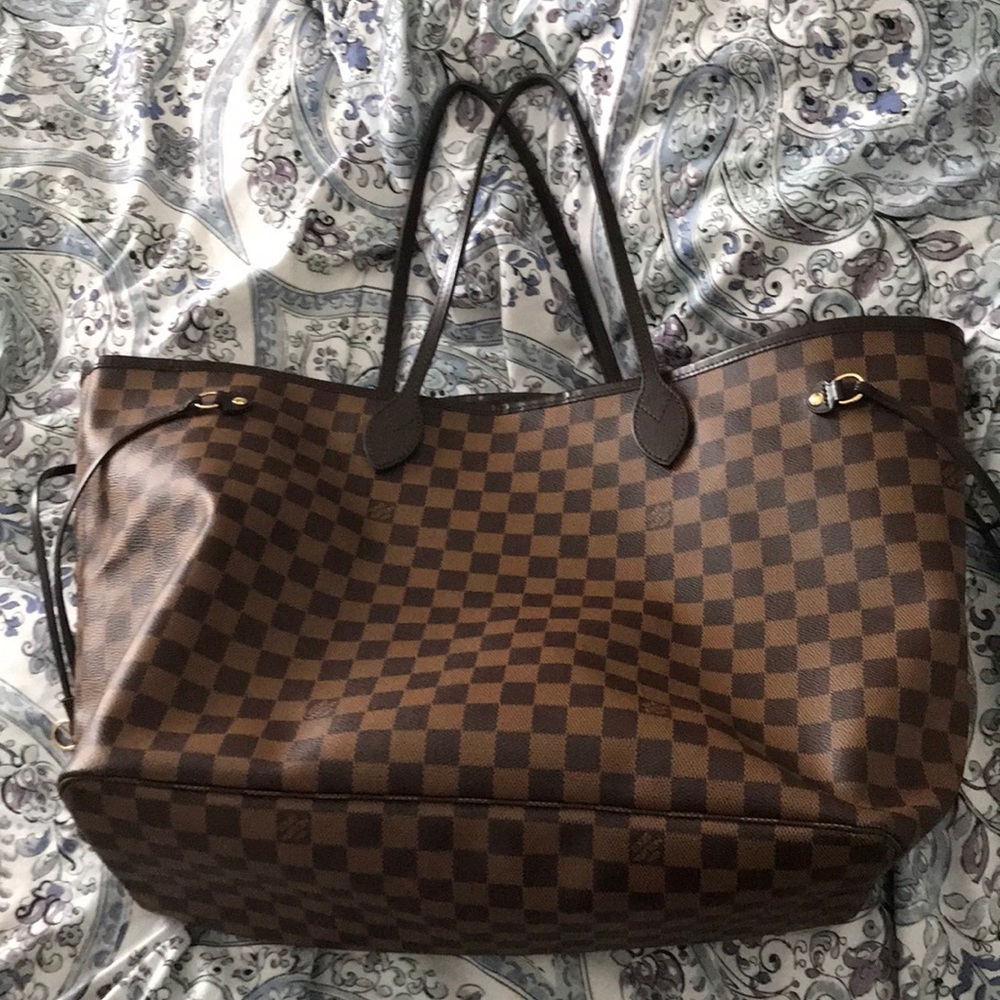 Authentic Louis Vuitton never full GM